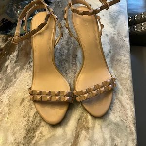 BCBG heels